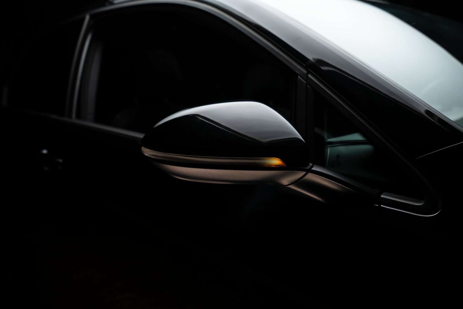 LEDRiving® Dynamische LED Spiegelblinker VW Golf VII - Black